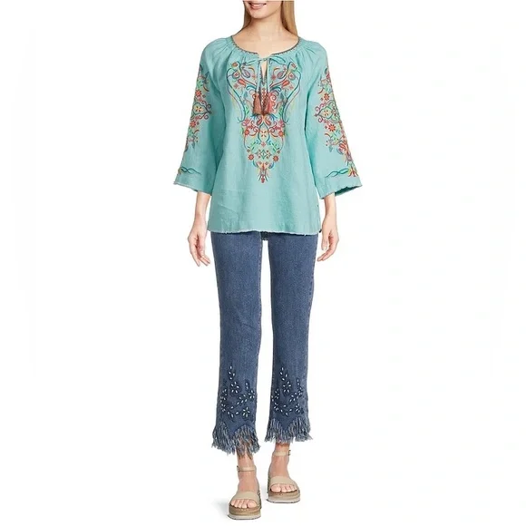 NWT John Mark Floral Embroidered Split V-Neck 3/4 Sleeve Frayed Tassel Tie Tunic - Picture 2 of 8